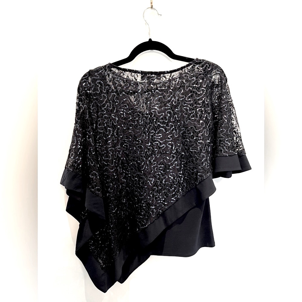 💙🆕 NWOT R&M Richards Sequined Poncho
